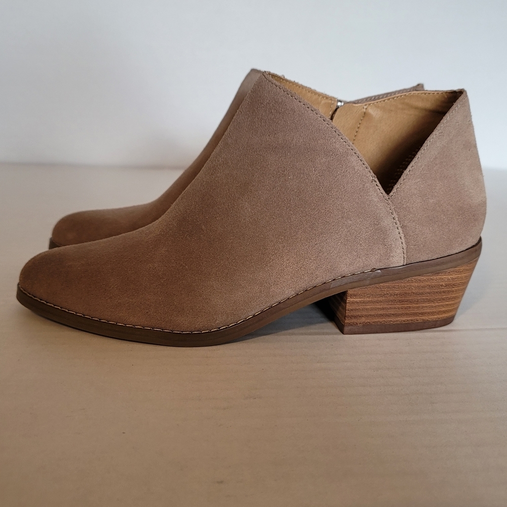 Women's Lucky brand leather ankle boots Sz 8.5 - worn once